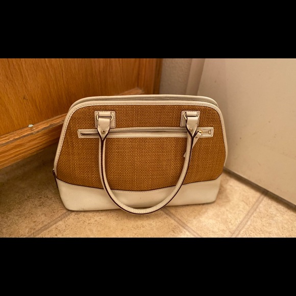 Handbag - Picture 3 of 4